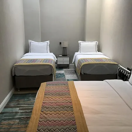 Berjer Boutique & 4*