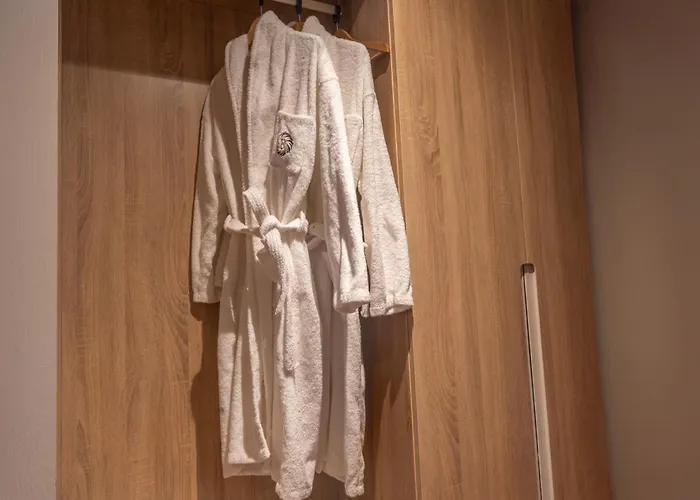 Отель Berjer Boutique & 4*