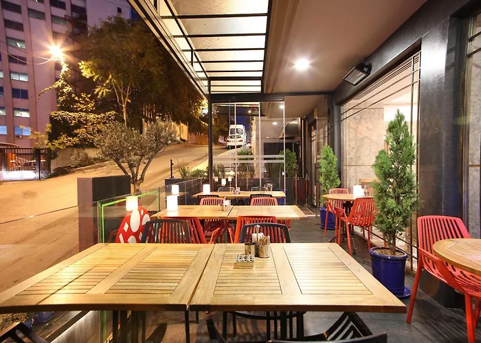 Отель Berjer Boutique & 4*