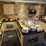 Berjer Boutique & 4*